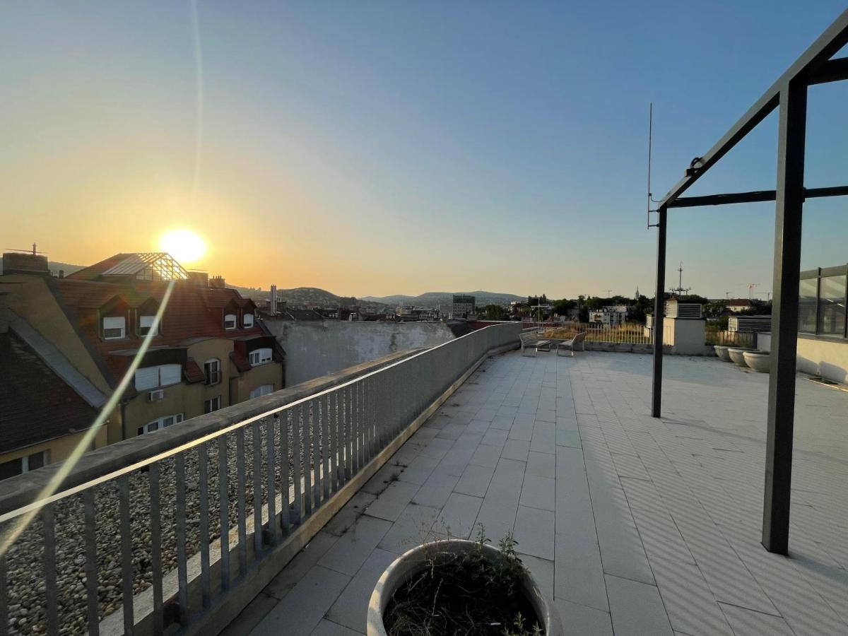 Hillside Central Apartments Будапеща Екстериор снимка